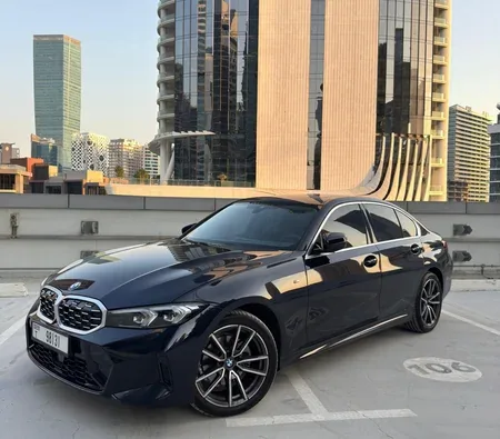 BMW 325i 2025 in Dubai — photo 2