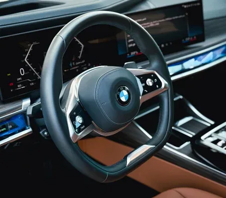 BMW 735i 2025 in Dubai — photo 2