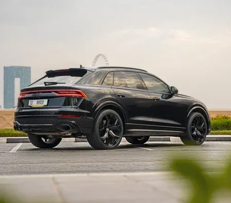 Audi RS Q8 2022 in Dubai — photo 5