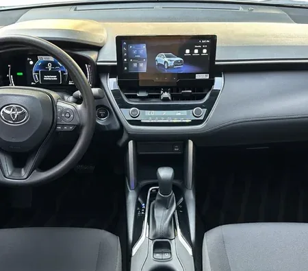 Toyota Corolla Cross 2024 in Dubai — photo 3