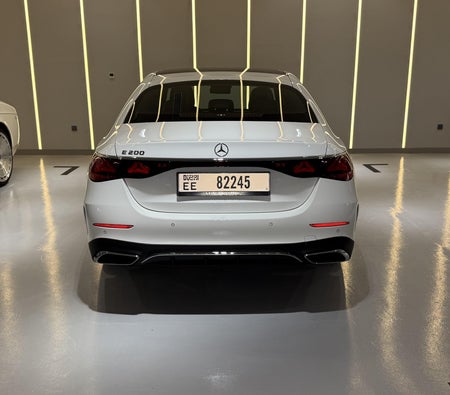 Mercedes-Benz E200 2026 — аренда в Дубае — фото 4
