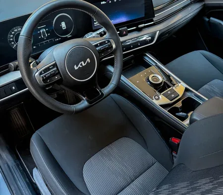 Kia Sportage 2026 in Abu Dhabi — photo 2