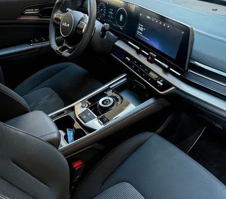 Kia Sportage 2026 in Abu Dhabi — photo 8