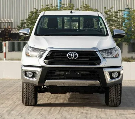 Toyota Hilux 4×4 2024 in Abu Dhabi — photo 10