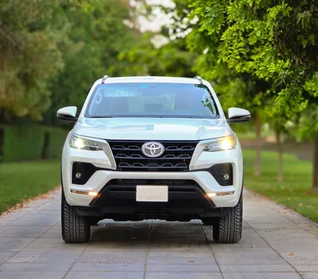 Toyota Fortuner 2026 in Dubai — photo 4