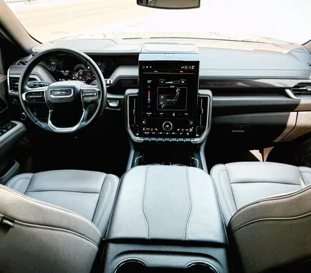 GMC Yukon 2025 in Dubai — photo 2
