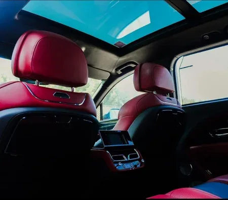 Bentley Bentayga Azure First Edition 2023 in Dubai — photo 4