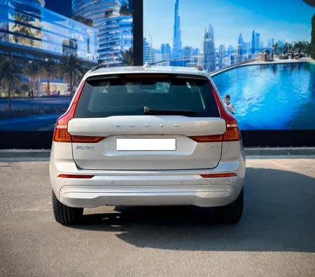 Volvo XC60 2023 in Ajman — photo 6