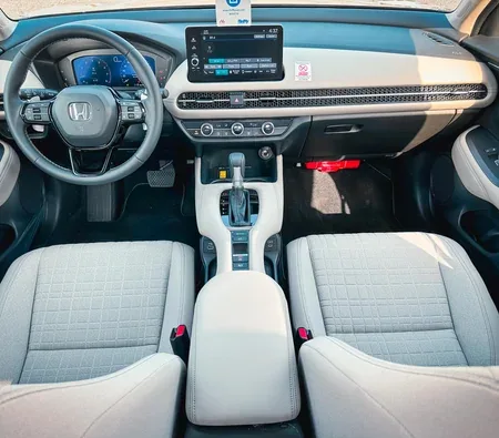 Honda ZR V 2023 in Ajman — photo 7