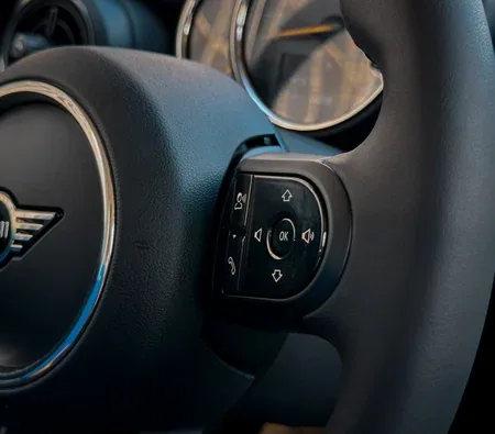 Mini Cooper 2024 — аренда в Шардже — фото 6