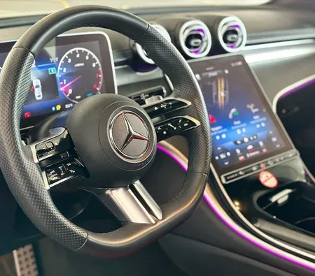 Mercedes-Benz C200 2023 in Sharjah — photo 4