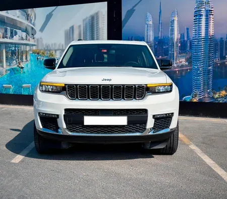 Jeep Grand Cherokee 2023 in Sharjah — photo 2