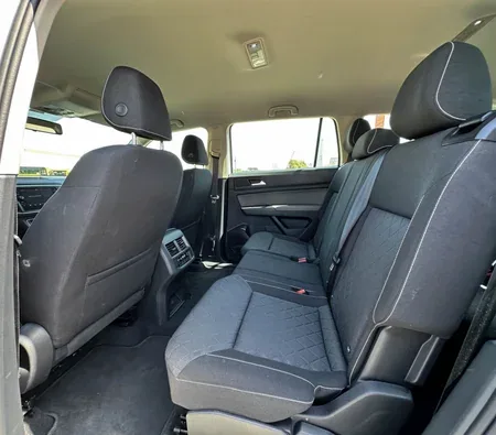 Volkswagen Teramont 2022 in Sharjah — photo 5