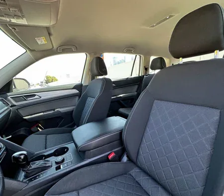 Volkswagen Teramont 2022 in Sharjah — photo 7