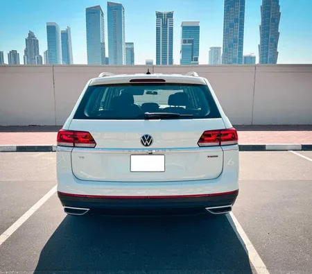Volkswagen Teramont 2022 in Sharjah — photo 10