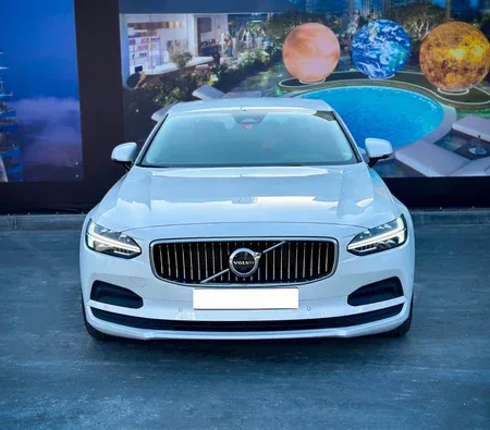Volvo S90 2023 in Sharjah — photo 2