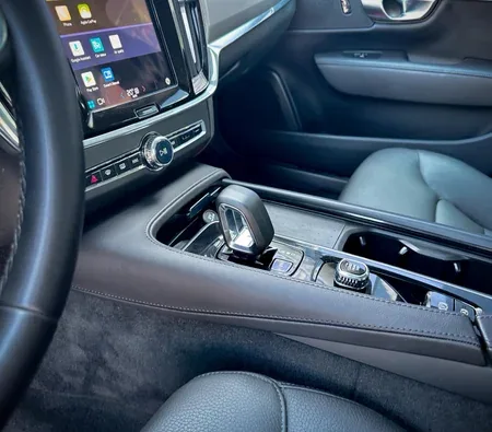 Volvo S90 2023 in Sharjah — photo 7