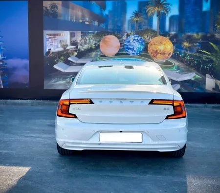 Volvo S90 2023 in Sharjah — photo 9