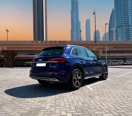 Audi Q5 2024 in Sharjah — photo 5