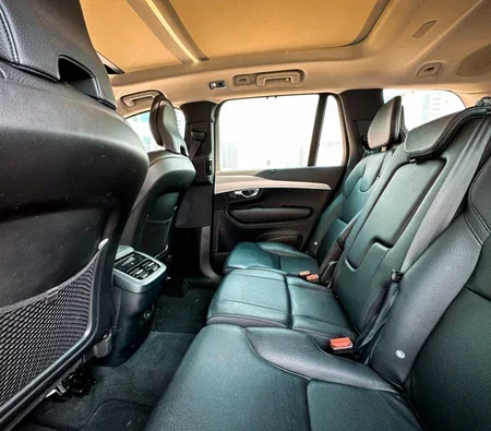Volvo XC90 2023 in Sharjah — photo 5