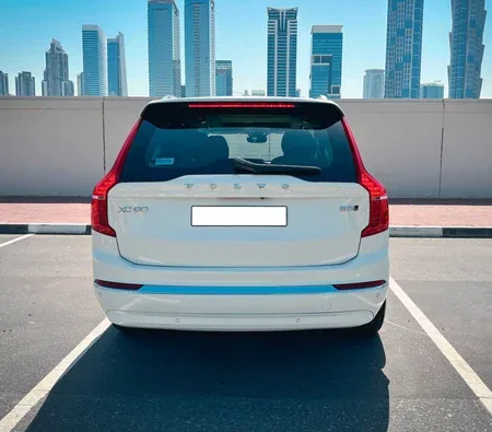 Volvo XC90 2023 in Sharjah — photo 6