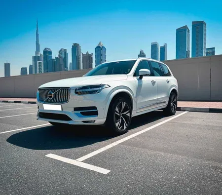 Volvo XC90 2023 in Sharjah — photo 8