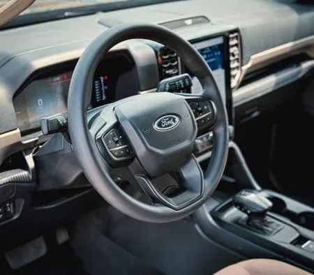 Ford Everest 2024 in Sharjah — photo 2