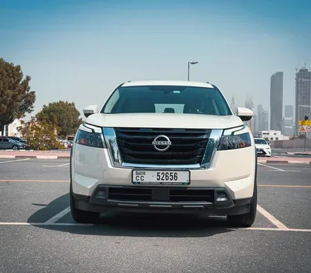 Nissan Pathfinder 2024 in Sharjah — photo 3