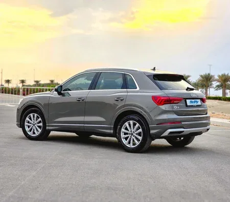 Audi Q3 2025 in Sharjah — photo 4