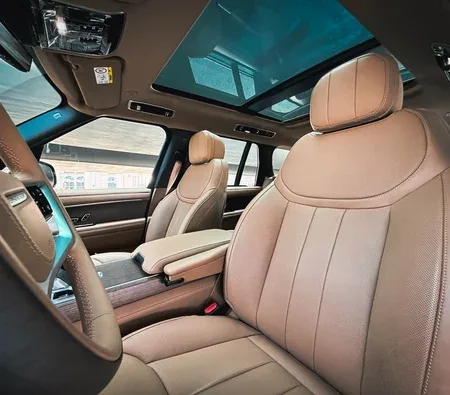 Land Rover Range Rover Vogue 2025 in Sharjah — photo 8
