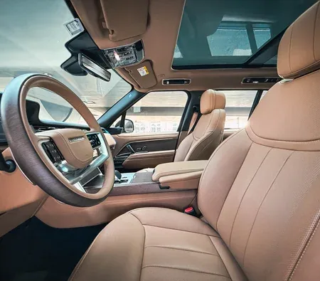 Land Rover Range Rover Vogue 2025 in Sharjah — photo 9