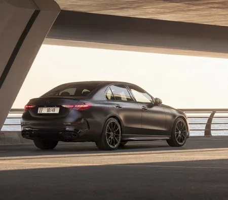 Mercedes-Benz AMG C43 2023 — аренда в Дубае — фото 3