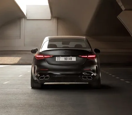 Mercedes-Benz AMG C43 2023 — аренда в Дубае — фото 9
