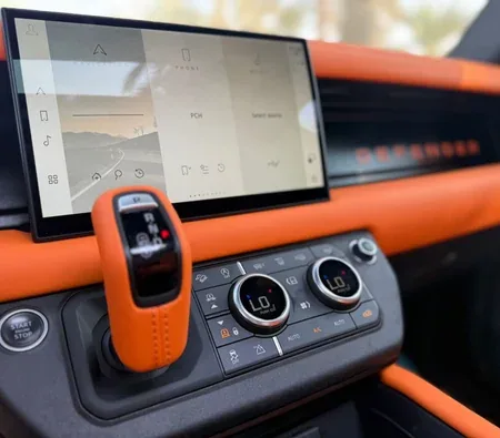 Land Rover Defender 2022 in Dubai — photo 3