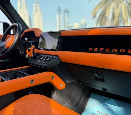 Land Rover Defender 2022 in Dubai — photo 5