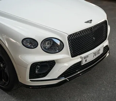 Bentley Bentayga 2024 in Dubai — photo 10