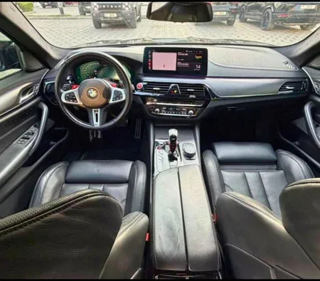 BMW M5 Competition 2022 — аренда в Дубае — фото 4