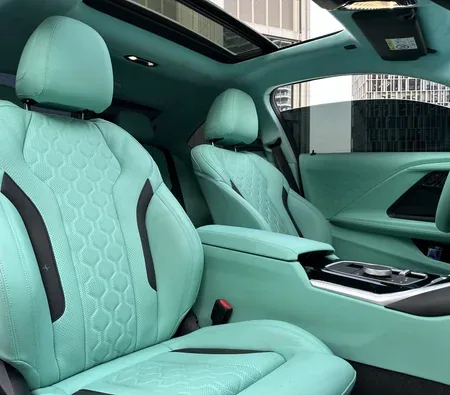 BMW 230i 2024 — аренда в Дубае — фото 7