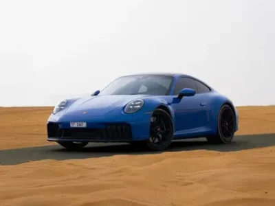 Porsche 911 Carrera 4 GTS 2025
