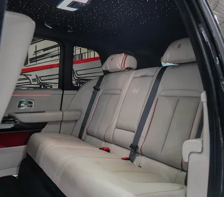 Rolls-Royce Cullinan Black Badge 2023 in Dubai — photo 4