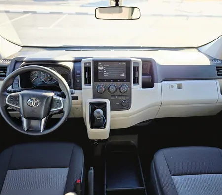 Toyota Hiace 13 Seater Bus 3.5L 2026 in Dubai — photo 9