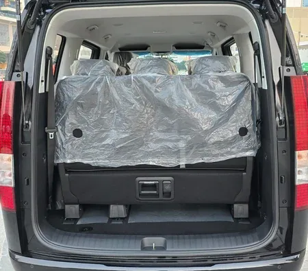 Hyundai Staria 11S 2026 in Dubai — photo 4
