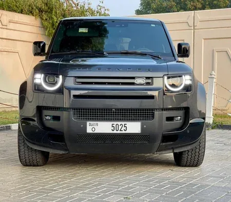 Land Rover Defender 2026 — аренда в Дубае — фото 4