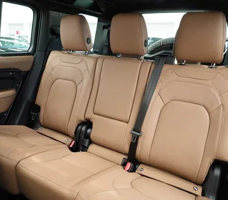 Land Rover Defender V6 2025 in Dubai — photo 4