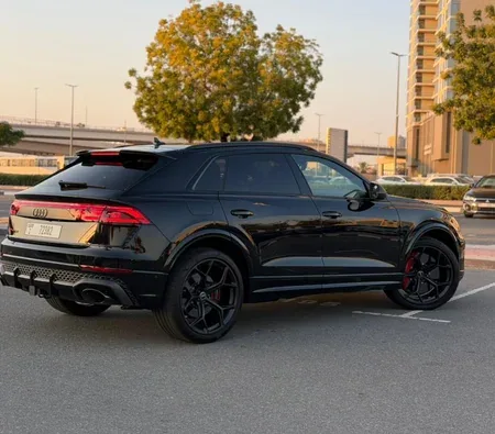 Audi RS Q8 2025 in Dubai — photo 2