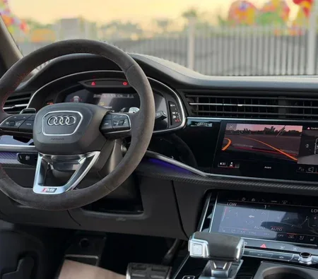 Audi RS Q8 2025 in Dubai — photo 9