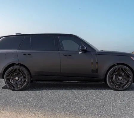 Land Rover Range Rover Vogue HSE V8 2025 in Dubai — photo 4