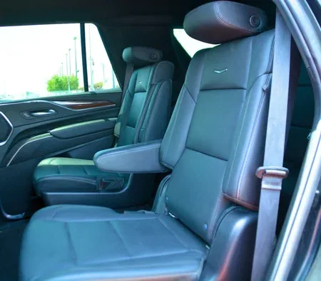 Cadillac Escalade 2022 in Dubai — photo 4