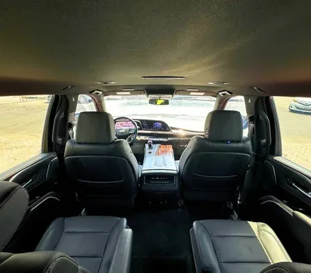 Cadillac Escalade 2022 in Dubai — photo 10