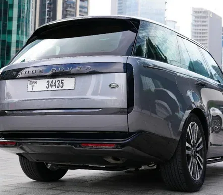 Land Rover Range Rover Vogue 2023 in Dubai — photo 4